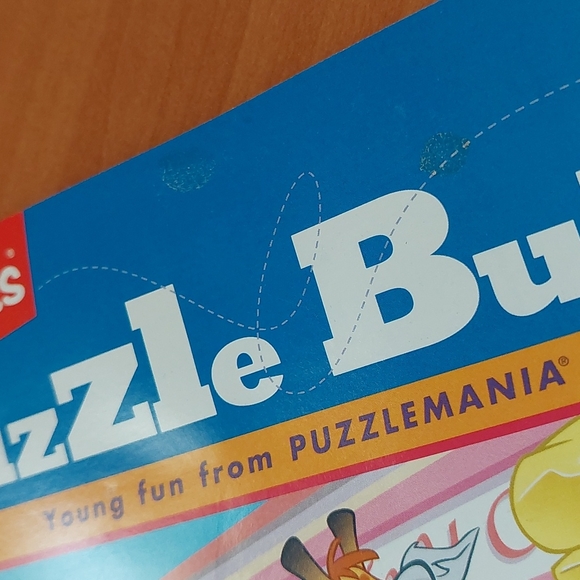 Highlights Puzzle Buzz. Children's puzzle book. stickers included. Like new! - Picture 11 of 11